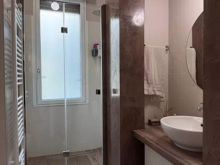 Immagine 17 di Appartamento in vendita  in Alzaia Naviglio Pavese a Milano