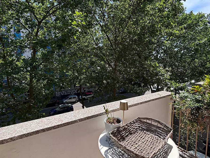 Immagine 18 di Appartamento in vendita  in Alzaia Naviglio Pavese a Milano