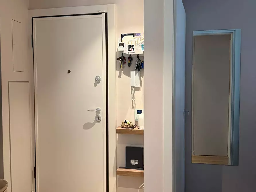 Immagine 11 di Appartamento in vendita  in Alzaia Naviglio Pavese a Milano