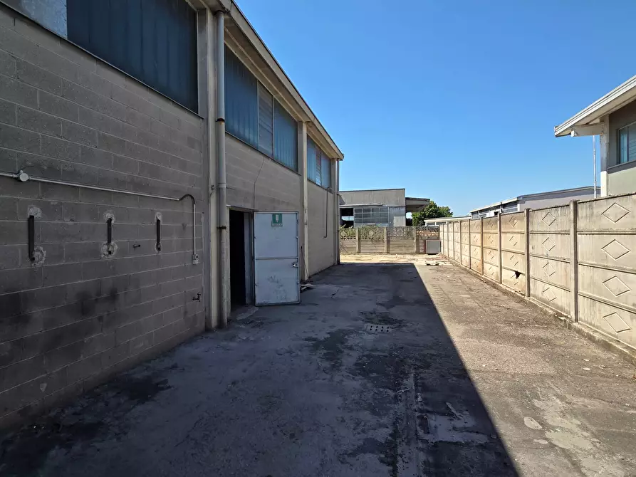 Immagine 7 di Capannone industriale in vendita  in Via Greppi 4 a Pieve Emanuele
