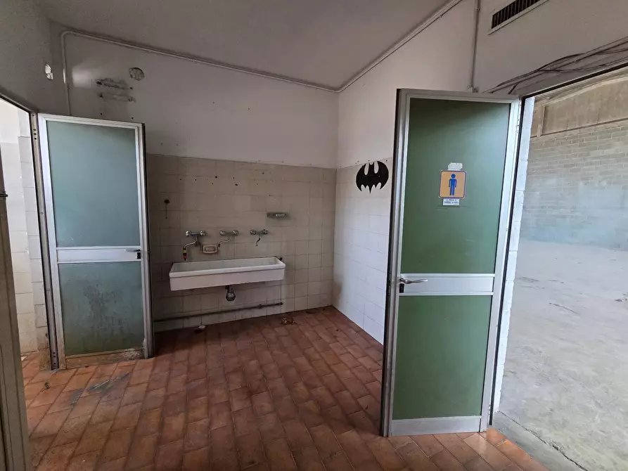 Immagine 15 di Capannone industriale in vendita  in Via Greppi 4 a Pieve Emanuele