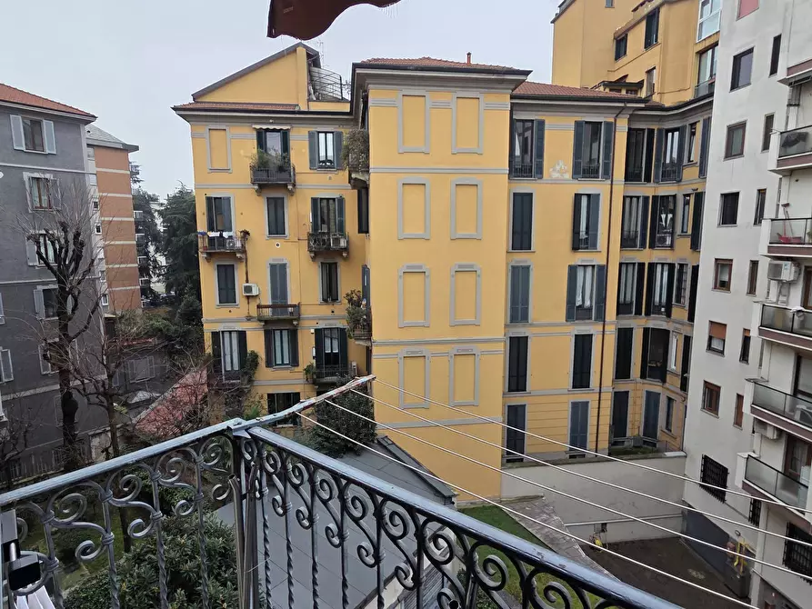Immagine 17 di Appartamento in vendita  in Viale Ezio 9 a Milano