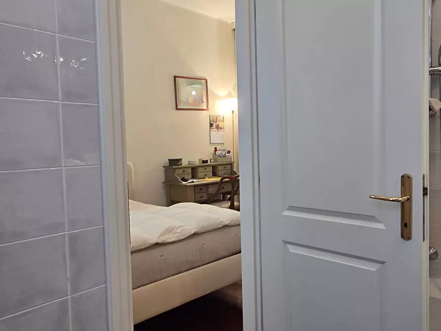 Immagine 26 di Appartamento in vendita  in Viale Ezio 9 a Milano
