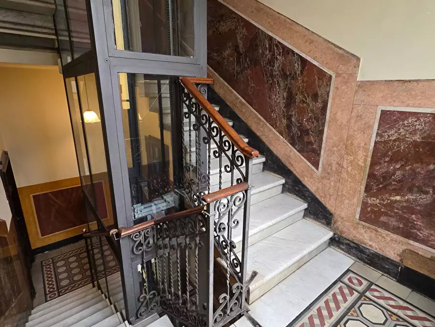 Immagine 41 di Appartamento in vendita  in Viale Ezio 9 a Milano