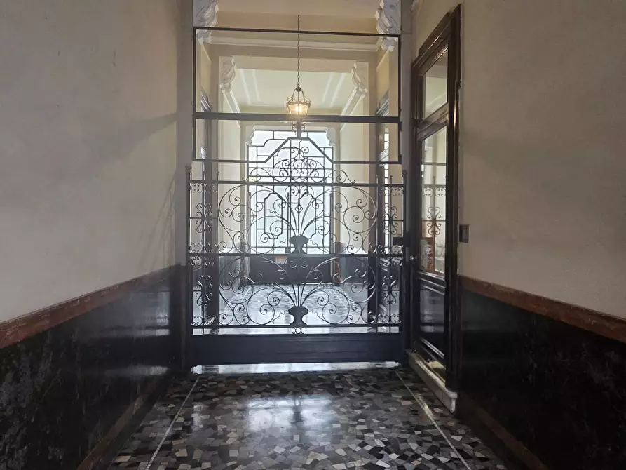 Immagine 44 di Appartamento in vendita  in Viale Ezio 9 a Milano