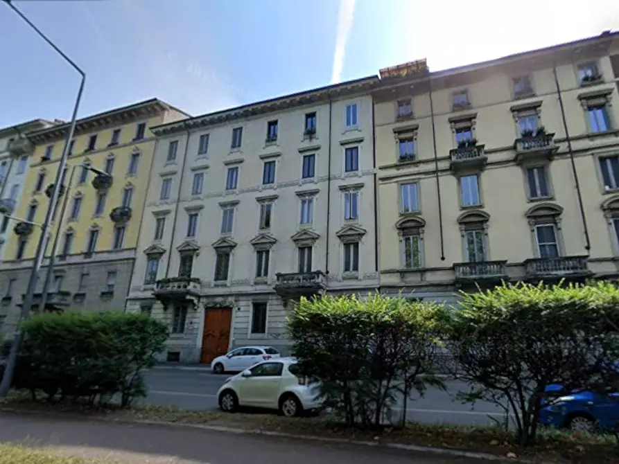 Immagine 46 di Appartamento in vendita  in Viale Ezio 9 a Milano