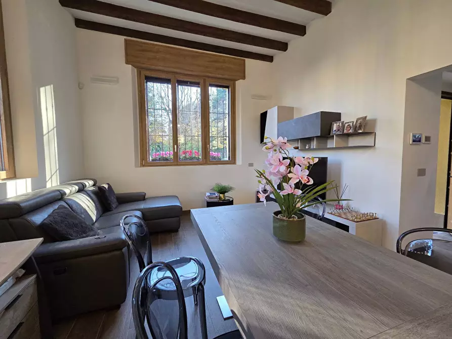 Immagine 57 di Villa in vendita  in Via Dante 33 a Opera