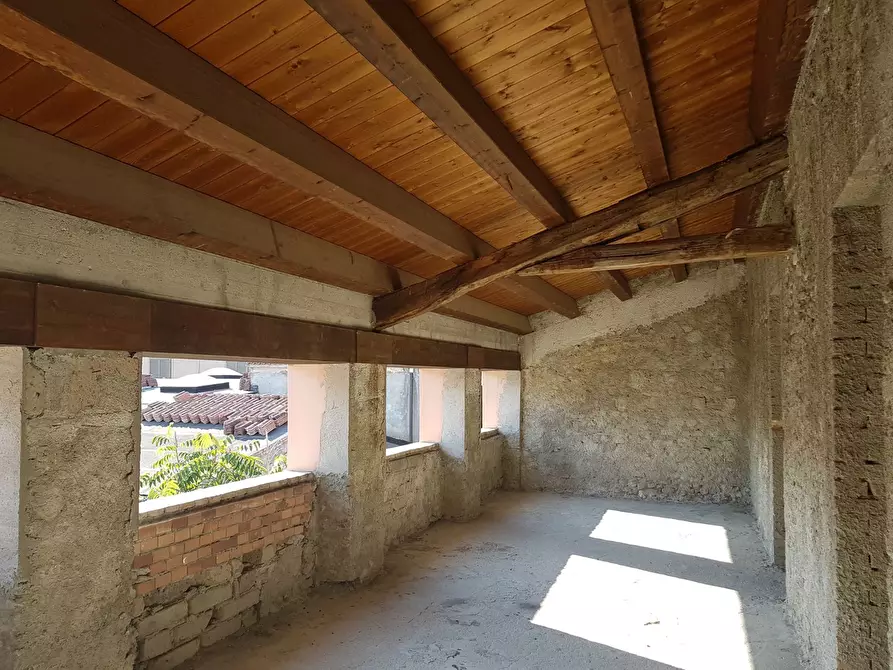 Immagine 14 di Palazzo in vendita  in Via Erik Mutarelli a Benevento