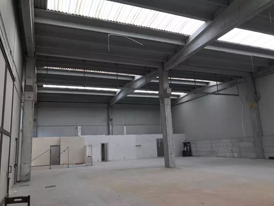 Immagine 9 di Capannone industriale in vendita  in Ponte Delle Tavole a Benevento