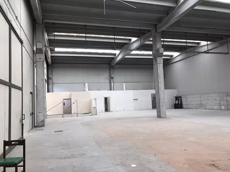 Immagine 11 di Capannone industriale in vendita  in Ponte Delle Tavole a Benevento