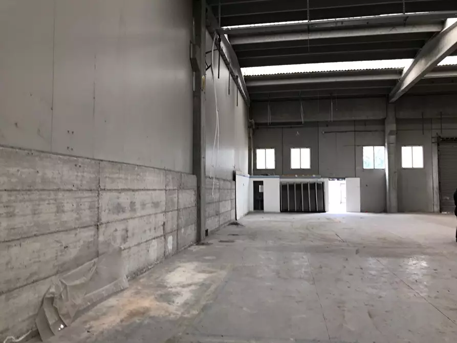 Immagine 12 di Capannone industriale in vendita  in Ponte Delle Tavole a Benevento