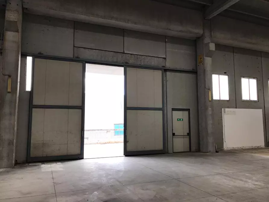 Immagine 6 di Capannone industriale in vendita  in Ponte Delle Tavole a Benevento