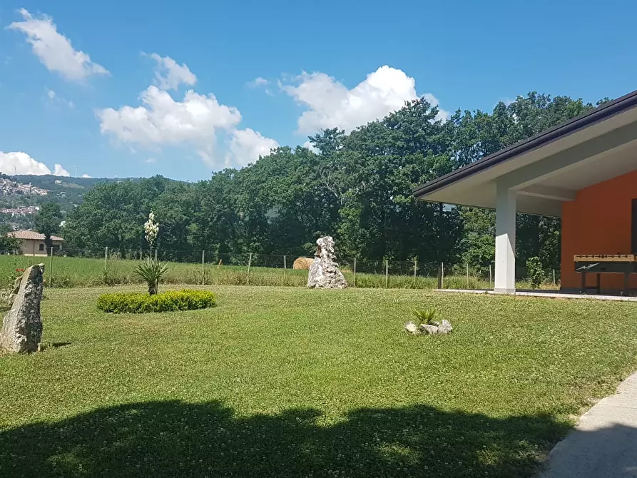 Immagine 1 di Villa in vendita  in Via Piana a Morcone