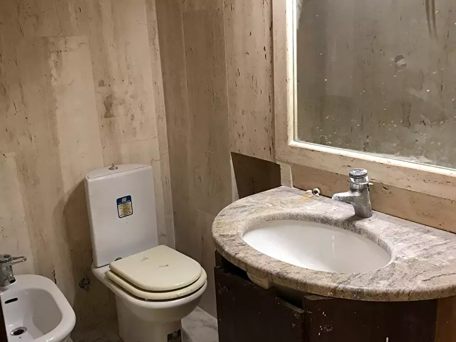 Immagine 18 di Palazzo in affitto  in Corso Giuseppe Garibaldi a Benevento