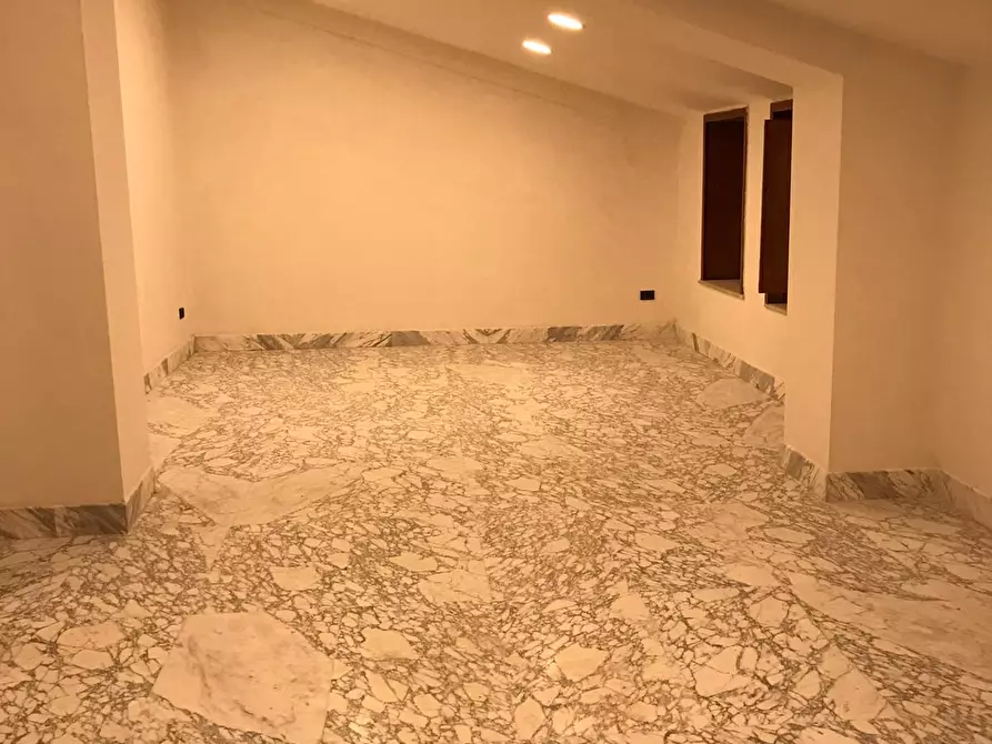 Immagine 33 di Palazzo in affitto  in Corso Giuseppe Garibaldi a Benevento