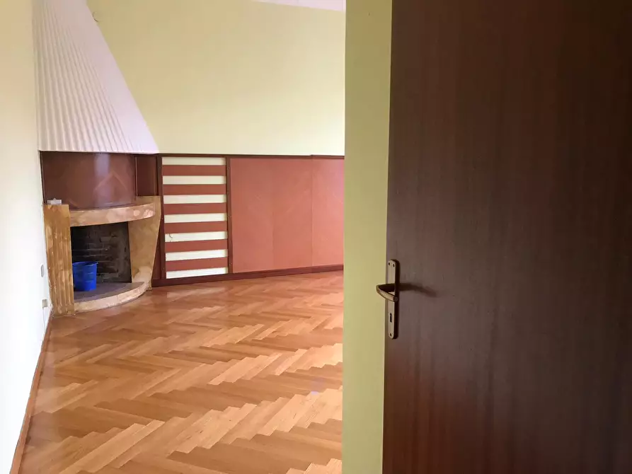 Immagine 11 di Ufficio in affitto  in Piazza Orsini a Benevento