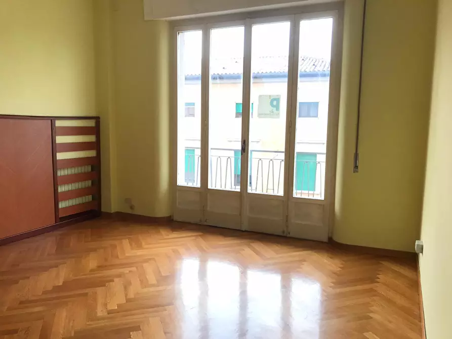 Immagine 12 di Ufficio in affitto  in Piazza Orsini a Benevento