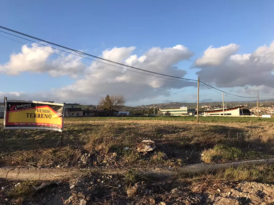 Immagine 6 di Terreno residenziale in vendita  in Pietrelcina a Pietrelcina