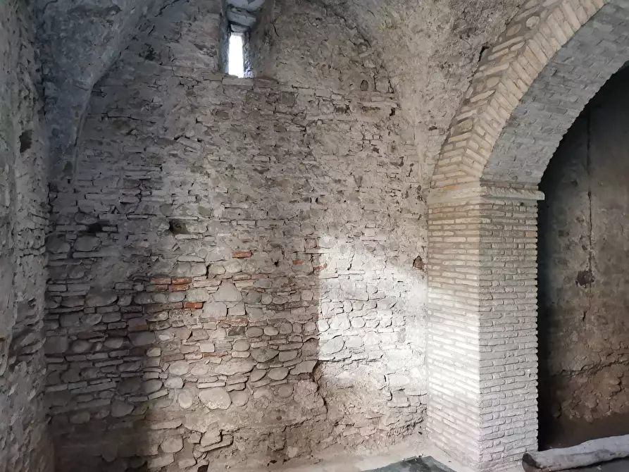 Immagine 16 di Palazzo in vendita  in Via Erik Mutarelli a Benevento