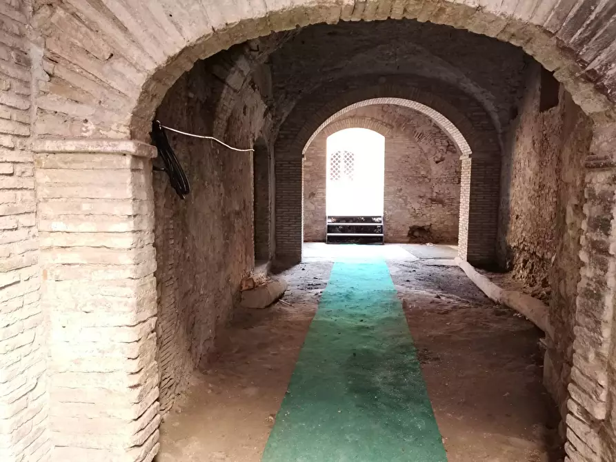 Immagine 26 di Palazzo in vendita  in Via Erik Mutarelli a Benevento