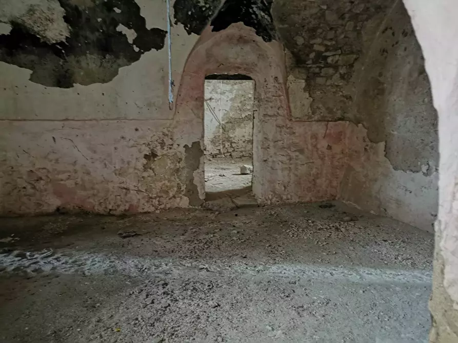 Immagine 19 di Palazzo in vendita  in contrada terra loggia a Baselice