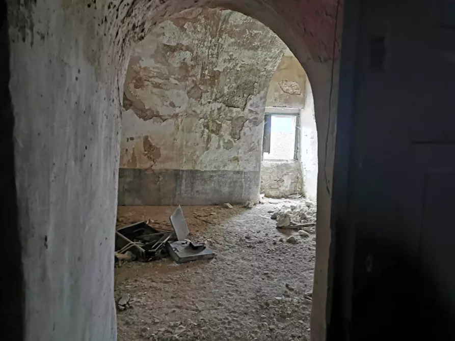Immagine 24 di Palazzo in vendita  in contrada terra loggia a Baselice