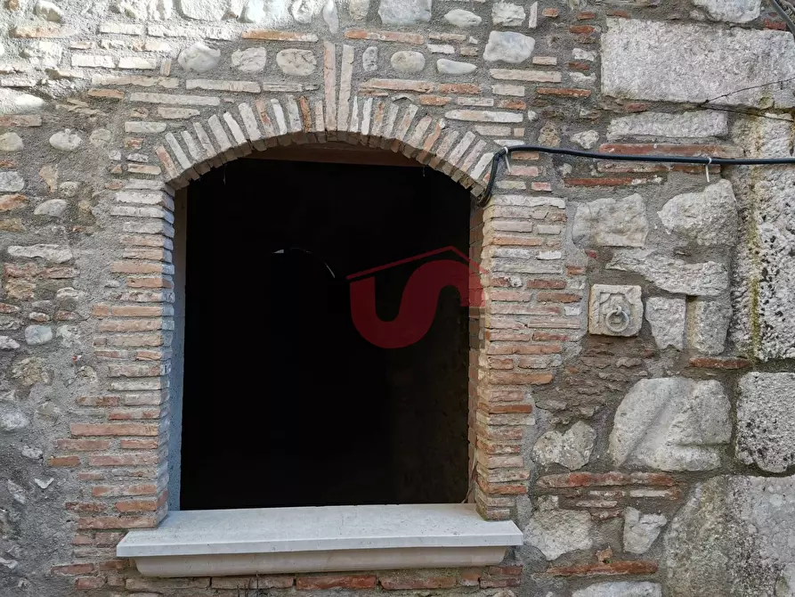 Immagine 4 di Negozio in affitto  in via erik mutarelli a Benevento