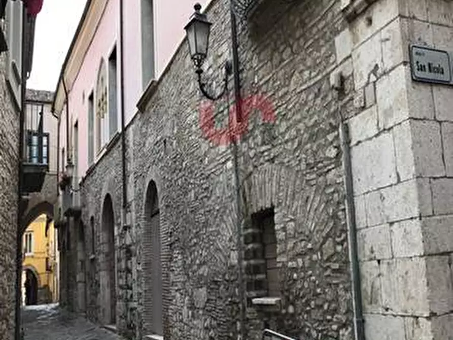 Immagine 14 di Negozio in affitto  in via erik mutarelli a Benevento