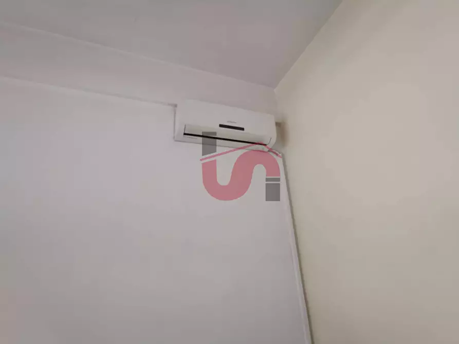 Immagine 4 di Locale commerciale in vendita  in Via Castellano a Benevento