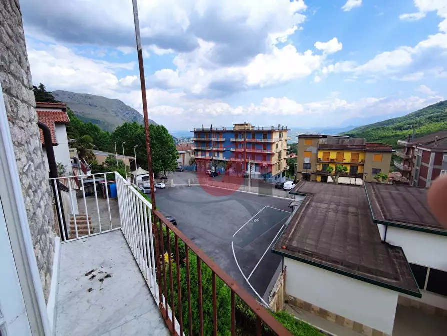 Immagine 9 di Casa semindipendente in vendita  in Via Iadonisi snc a Vitulano