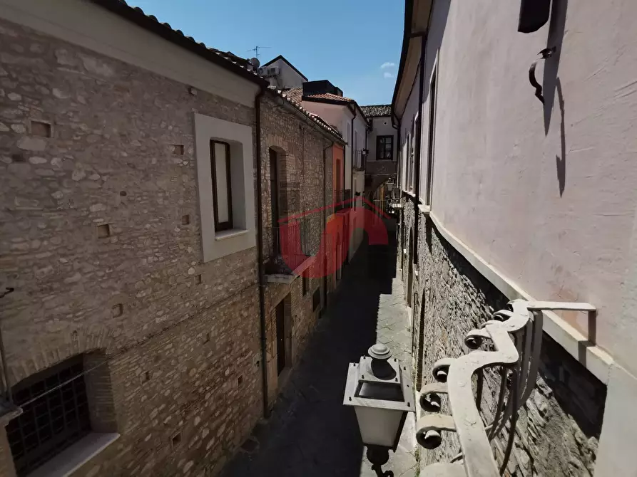 Immagine 22 di Palazzo in vendita  in Via Erik Mutarelli a Benevento