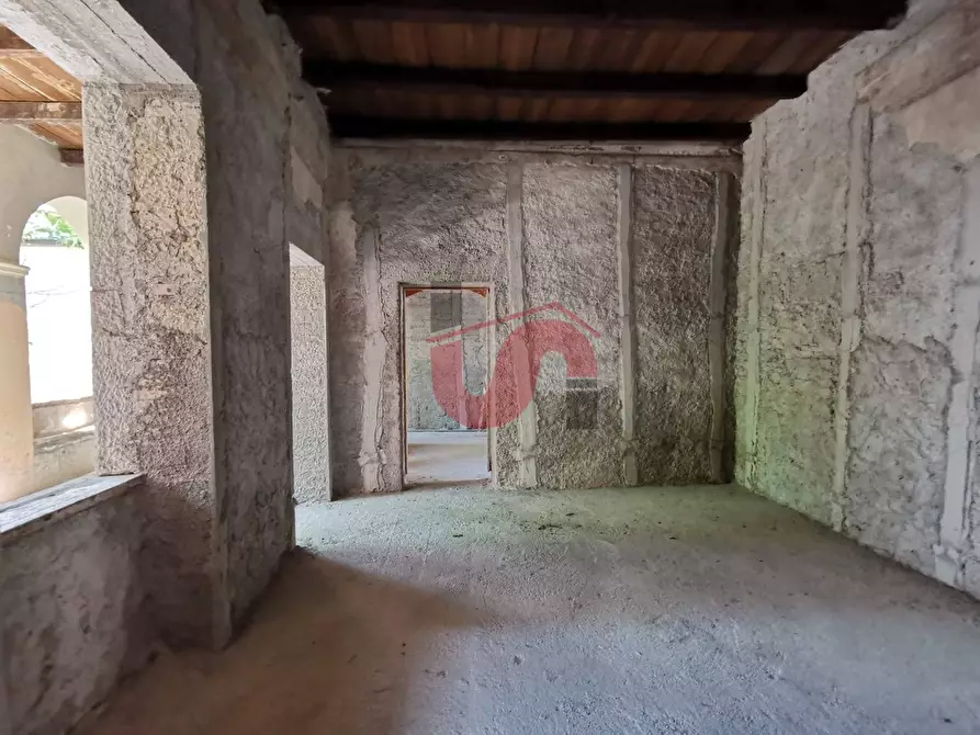 Immagine 9 di Palazzo in vendita  in Via Erik Mutarelli a Benevento