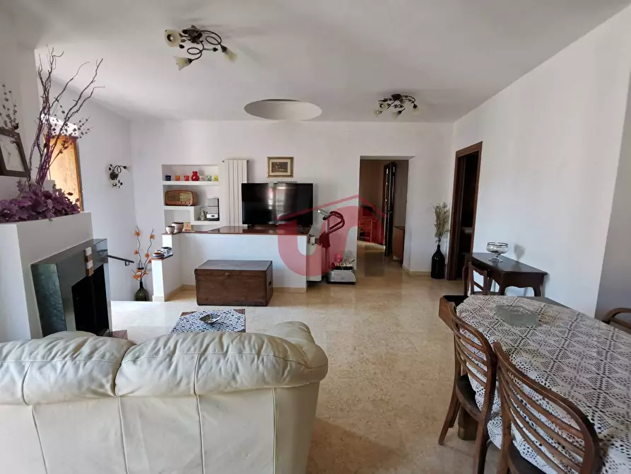 Immagine 3 di Casa semindipendente in vendita  in Via Mattaleoni 28 a Vitulano