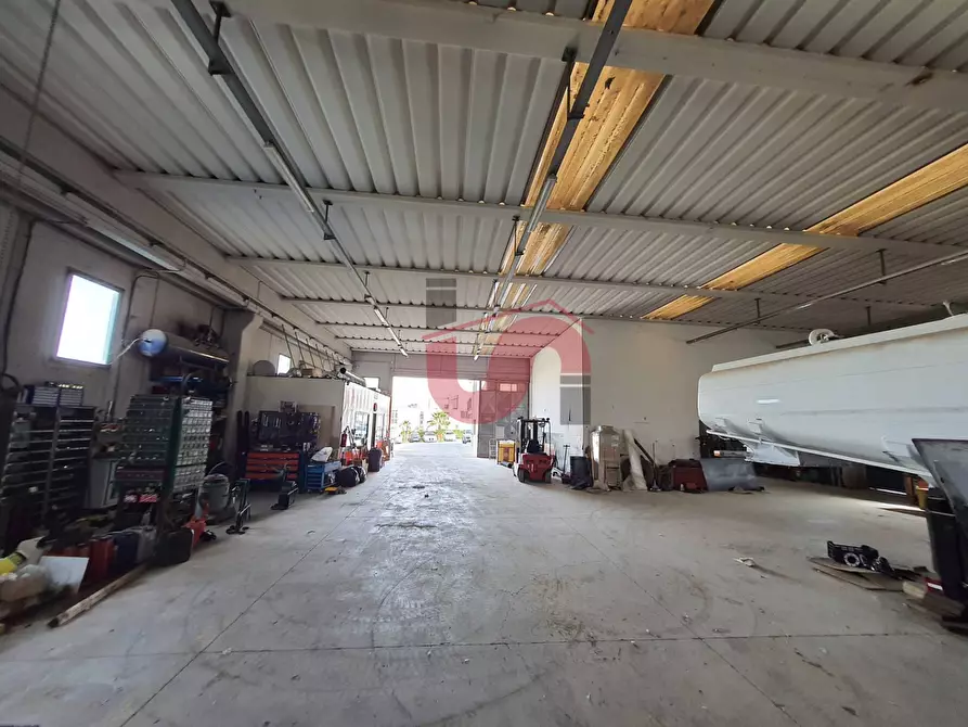 Immagine 5 di Capannone industriale in vendita  in Contrada Ponte Valentino a Benevento