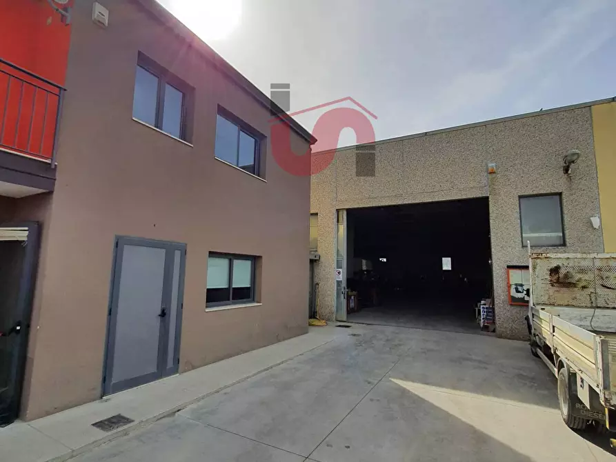 Immagine 6 di Capannone industriale in vendita  in Contrada Ponte Valentino a Benevento