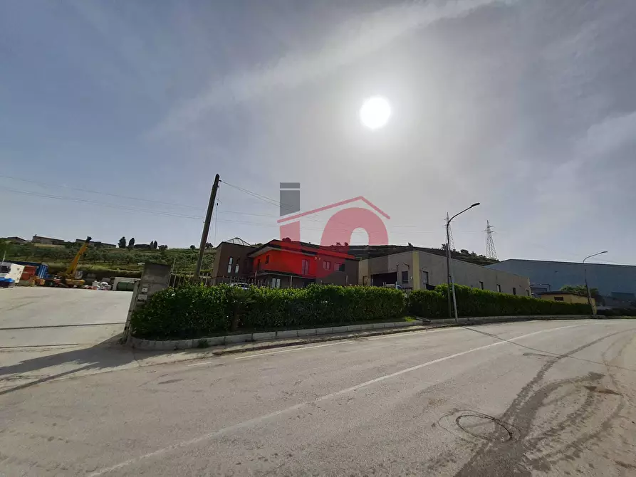 Immagine 11 di Capannone industriale in vendita  in Contrada Ponte Valentino a Benevento