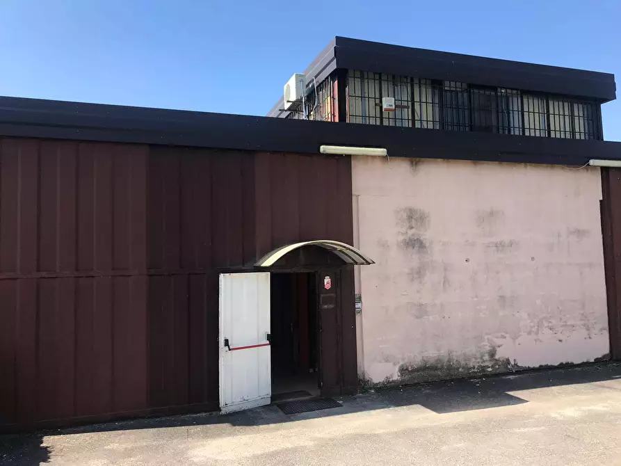 Immagine 9 di Capannone industriale in vendita  in Contrada Caramelle Vecchie snc a Benevento