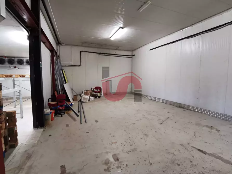 Immagine 14 di Capannone industriale in vendita  in Contrada Caramelle Vecchie snc a Benevento