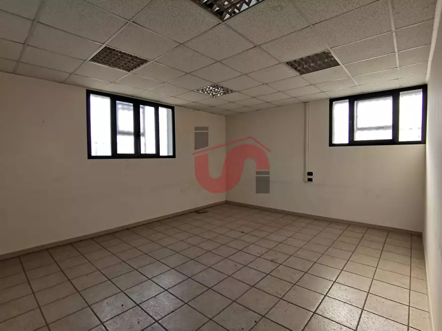 Immagine 18 di Capannone industriale in vendita  in Contrada Caramelle Vecchie snc a Benevento