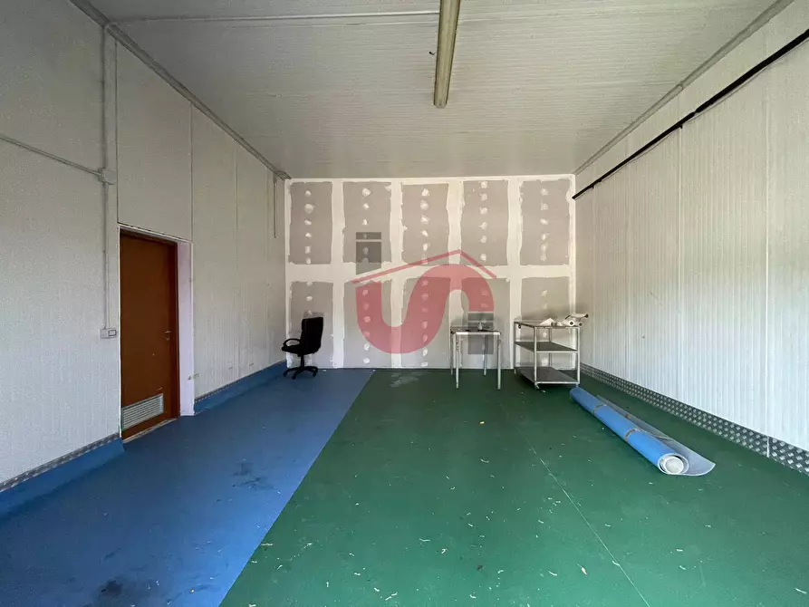 Immagine 24 di Capannone industriale in vendita  in Contrada Caramelle Vecchie snc a Benevento