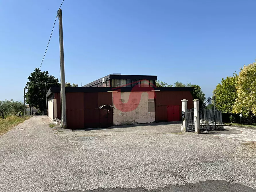 Immagine 4 di Capannone industriale in vendita  in Contrada Caramelle Vecchie snc a Benevento