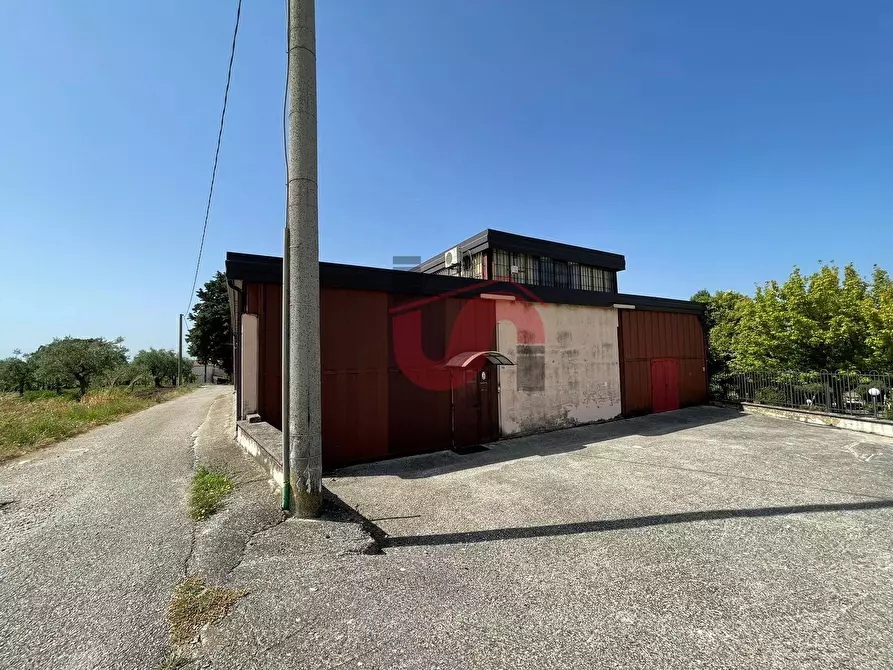 Immagine 1 di Capannone industriale in vendita  in Contrada Caramelle Vecchie snc a Benevento