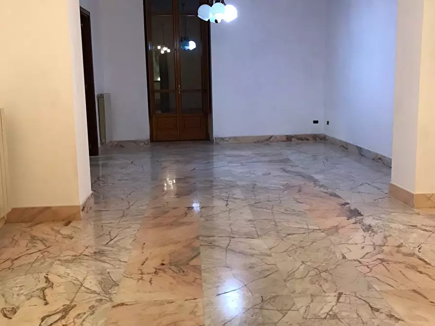 Immagine 11 di Palazzo in vendita  in Corso Giuseppe Garibaldi a Benevento