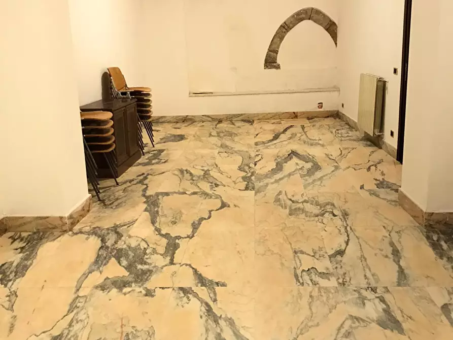 Immagine 20 di Palazzo in vendita  in Corso Giuseppe Garibaldi a Benevento