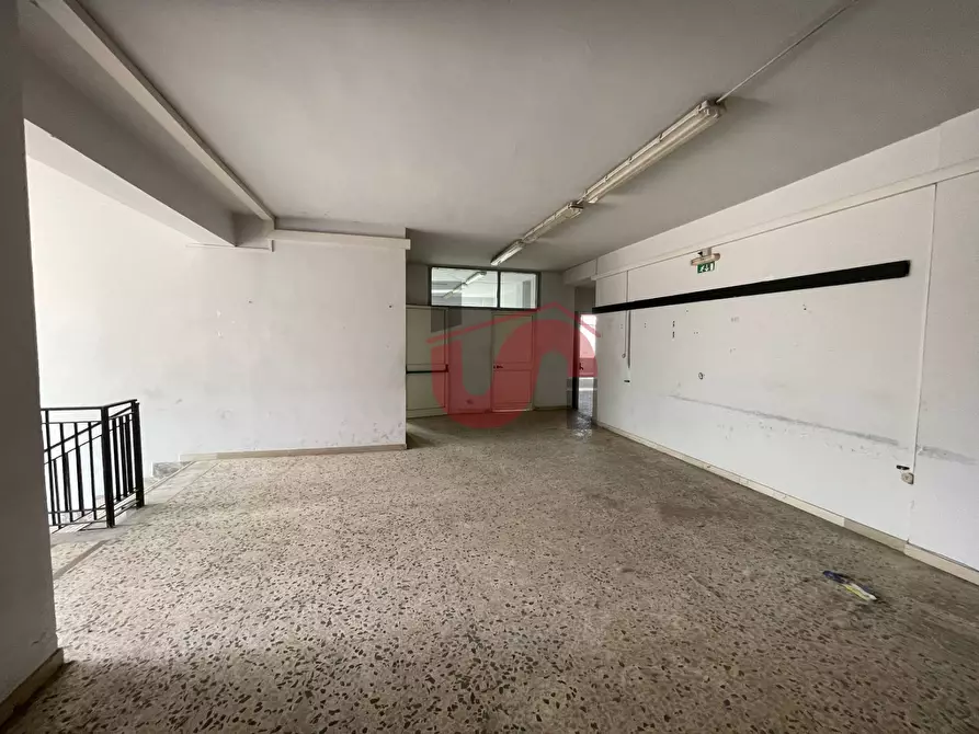 Immagine 24 di Ufficio in vendita  in Viale San Lorenzo (accanto alla Basilica della Madonna delle Grazie) a Benevento