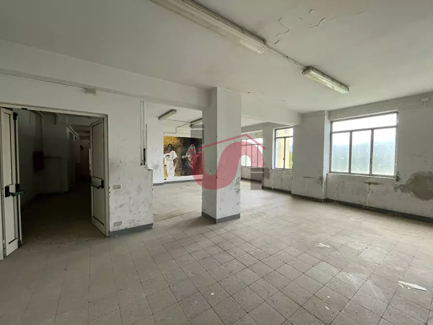 Immagine 35 di Ufficio in vendita  in Viale San Lorenzo (accanto alla Basilica della Madonna delle Grazie) a Benevento