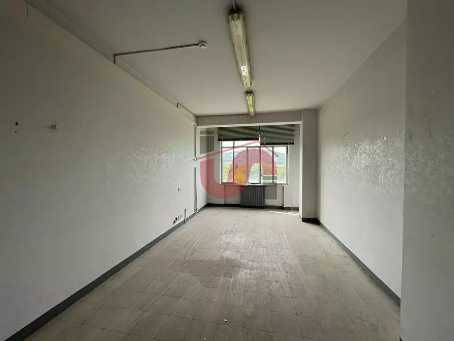 Immagine 44 di Ufficio in vendita  in Viale San Lorenzo (accanto alla Basilica della Madonna delle Grazie) a Benevento