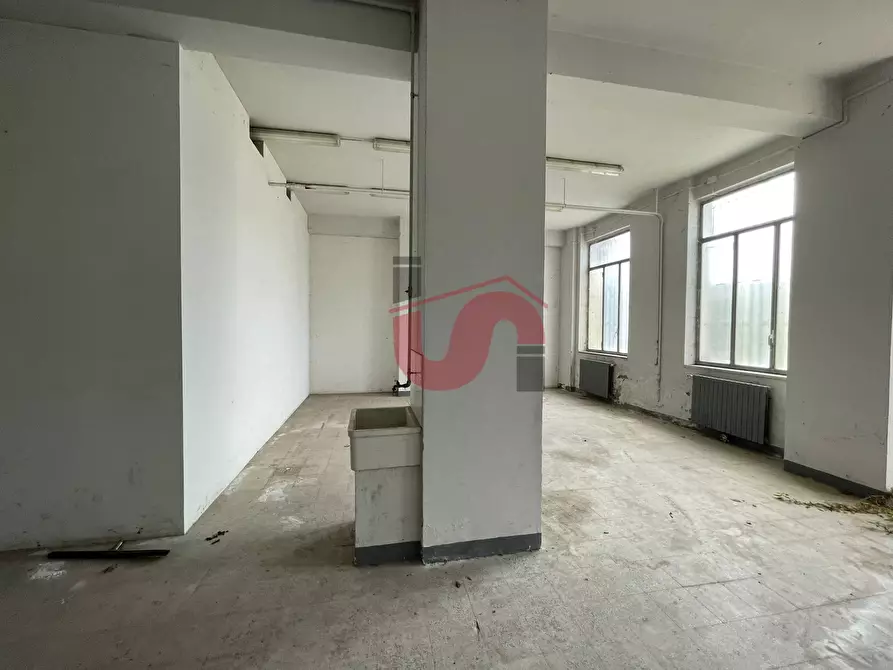 Immagine 54 di Ufficio in vendita  in Viale San Lorenzo (accanto alla Basilica della Madonna delle Grazie) a Benevento