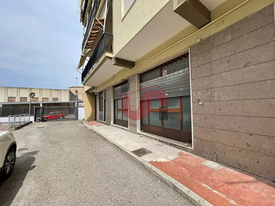 Immagine 5 di Locale commerciale in vendita  in Viale Principe di Napoli a Benevento