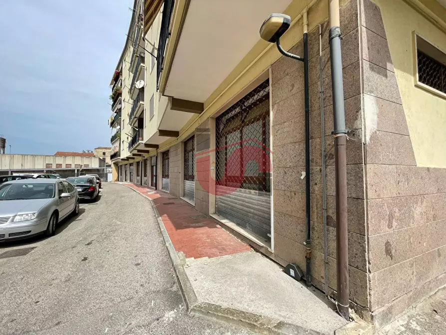 Immagine 7 di Locale commerciale in vendita  in Viale Principe di Napoli a Benevento